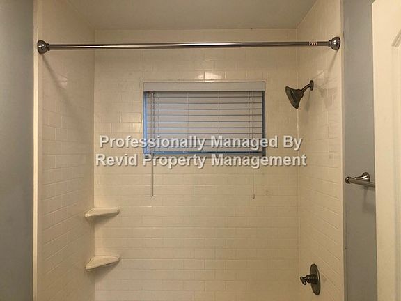 5th image of 1632 Monroe Ave APT 7