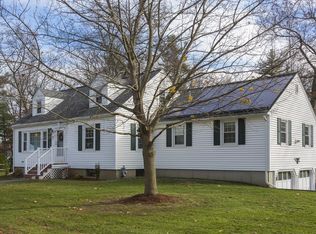 28 Walnut Rd, Chelmsford, MA 01824