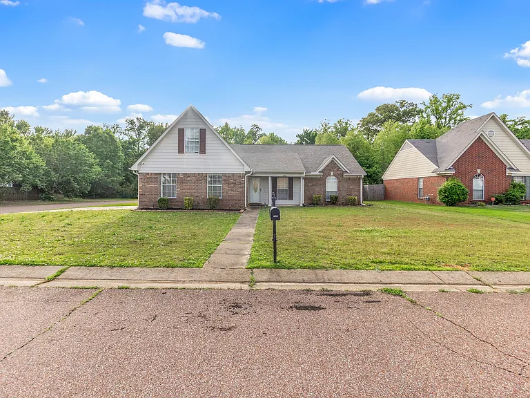 8301 Manhatten Dr — Photo 7