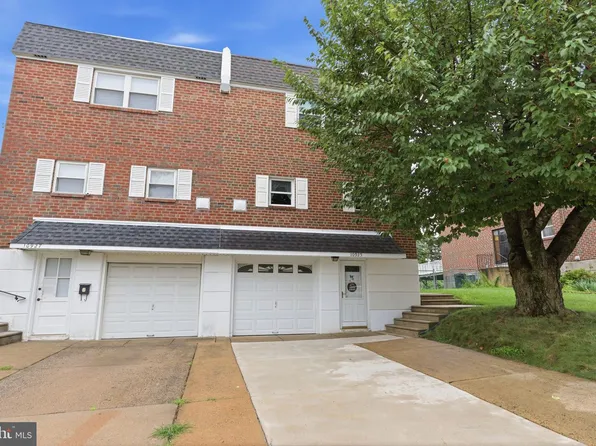 10925 Lockart Rd, Philadelphia, PA 19116
