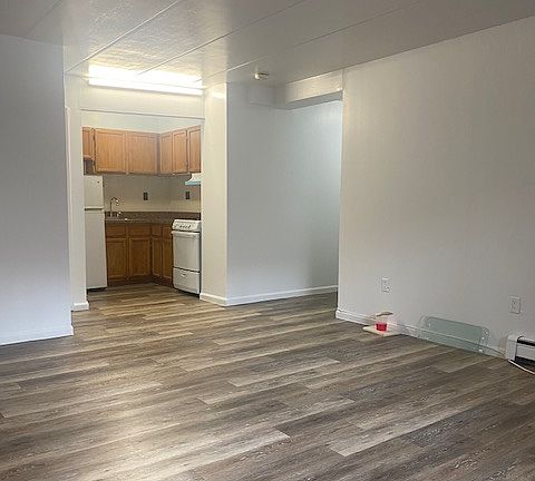 3rd image of 40-23 Ithaca St Floor 2