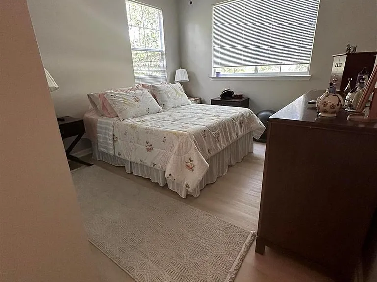 9825 Baywinds Dr #1302 — Photo 13
