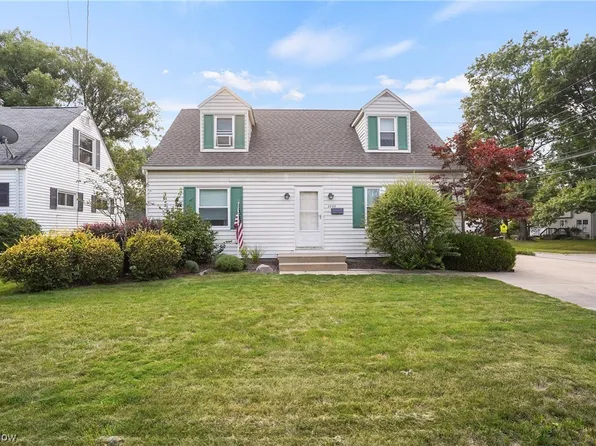 2888 12th St, Cuyahoga Falls, OH 44223