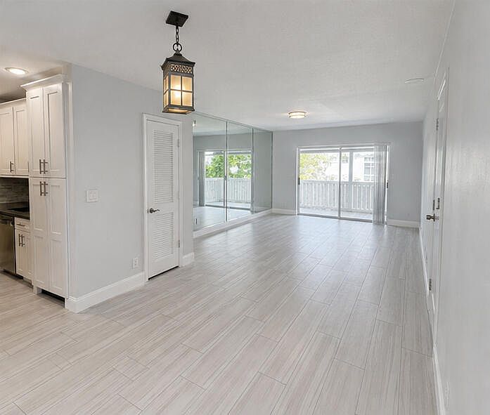 1st image of 6521 Bay Club Dr APT 4