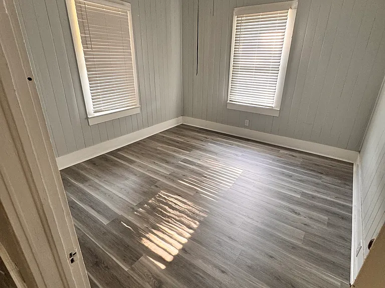 4345 K Ville Ave — Photo 12
