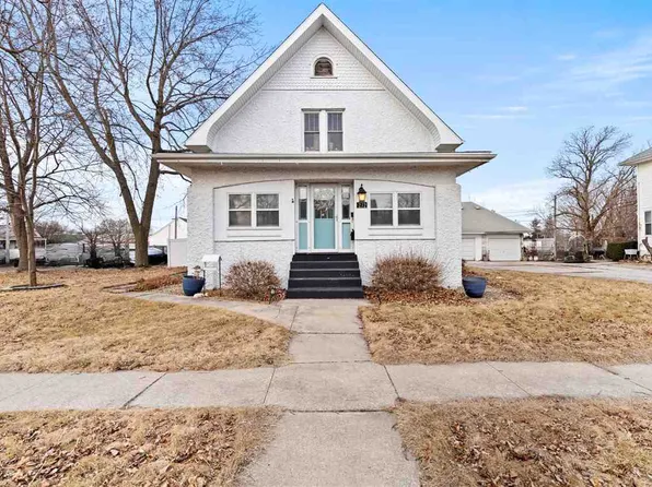 272 W Main St, Marengo, IA 52301
