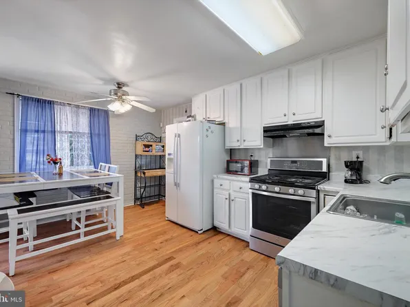 5401 Kenmont Rd, Oxon Hill, MD 20745