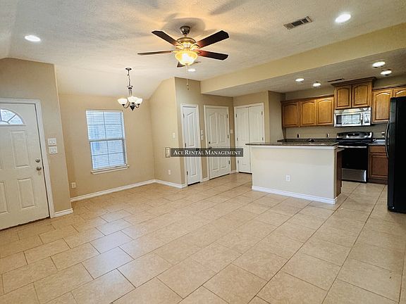 3rd image of 1006 S 14th St