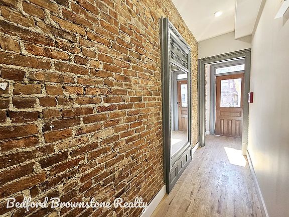 5th image of 1167 Dean St #1E