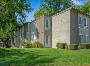 2528 White Oak Pl UNIT 4, Escondido, CA 92027