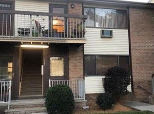 110 Cricket Ln #110, Woodbridge, NJ 07095