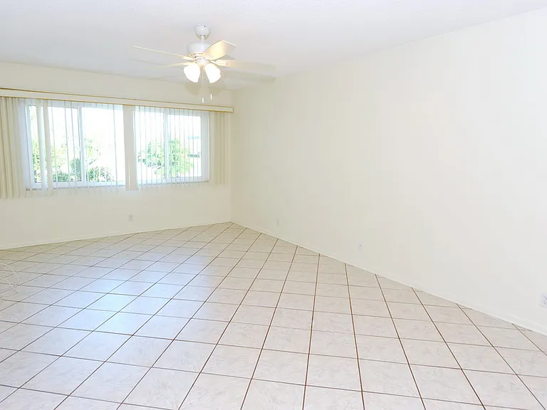 1000 Manatee Rd #A201 — Photo 5