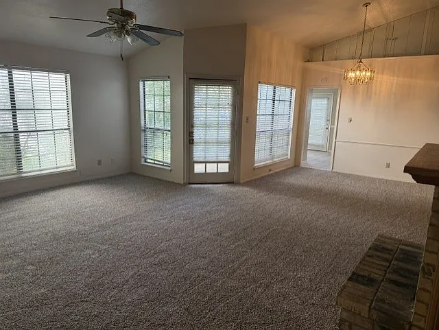 4424 Junction Dr — Photo 4