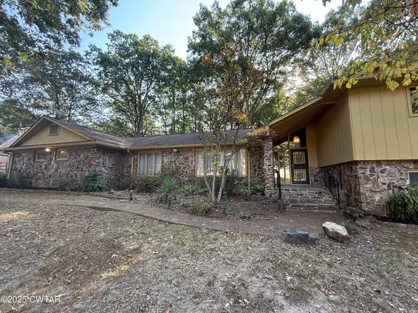 802 Oneal Ln, Henderson, TN 38340