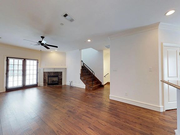 2nd image of 4150 Druid Ln APT 5
