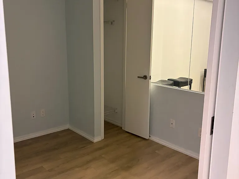 197 Yonge St #2503 — Photo 13