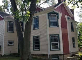 107 E Rapp St, Mount Carroll, IL 61053