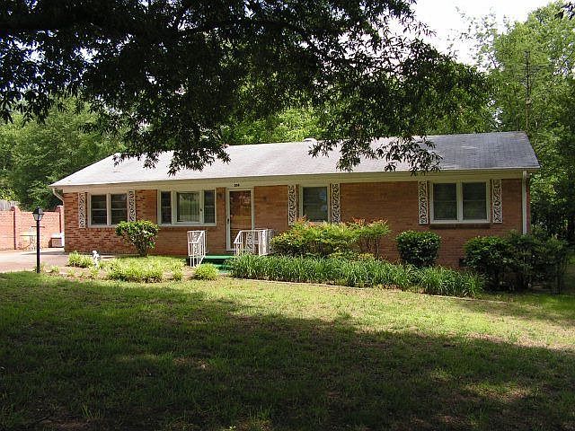 1st image of 308 Windwood Dr