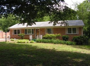 308 Windwood Dr, Bessemer City, NC 28016