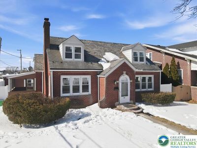 1032 Club Ave, Allentown, PA, 18109