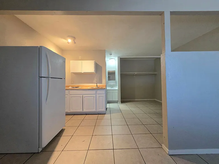136 Judy Ln — Photo 3