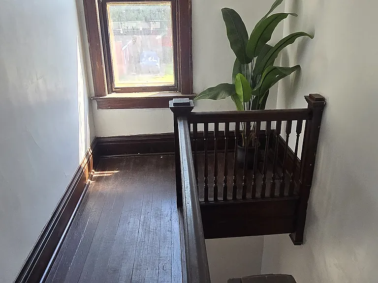 218A N Jackson St #A — Photo 24