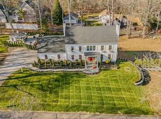 9 Essex Hills Drive, Essex, CT 06426