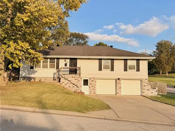 3831 S Kiger Rd, Independence, MO 64055