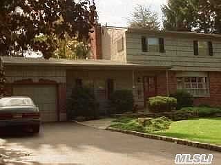 1st image of 4 Woodland Dr