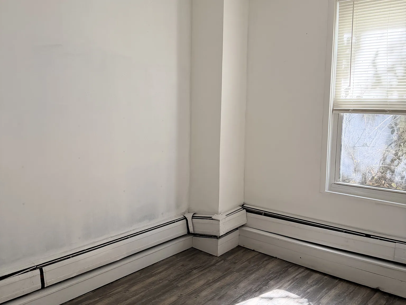 2 bed, $1,100 — Photo 4