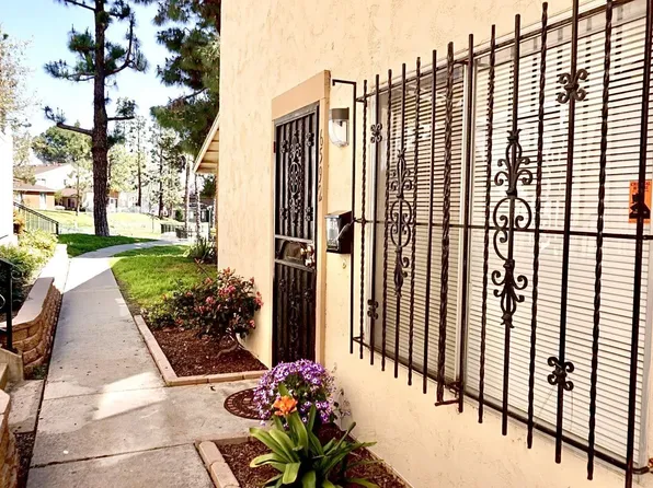 6592 Pinecone Ln, San Diego, CA 92139