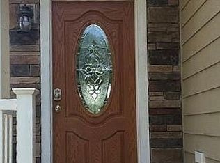 8 Pond Path, Oswego, NY 13126