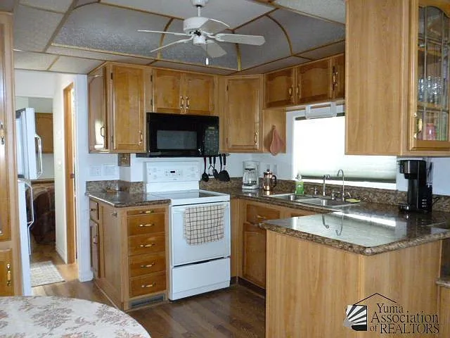 10311 E 30th Pl — Photo 8