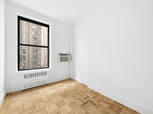 132 West 80th Street image 4 of 7