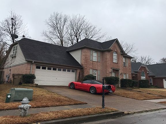 3rd image of 9201 Loganberry Ln