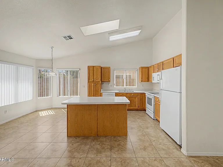 851 W Palo Verde St — Photo 13