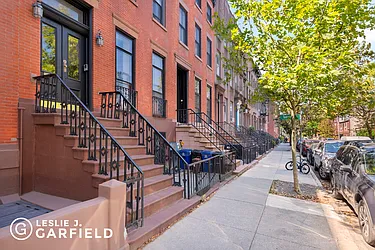 Rented by Leslie J. Garfield