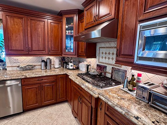 4th image of 410 Sinaloa Rd