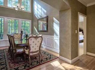 127 Highland Park Dr, Birmingham, AL 35242