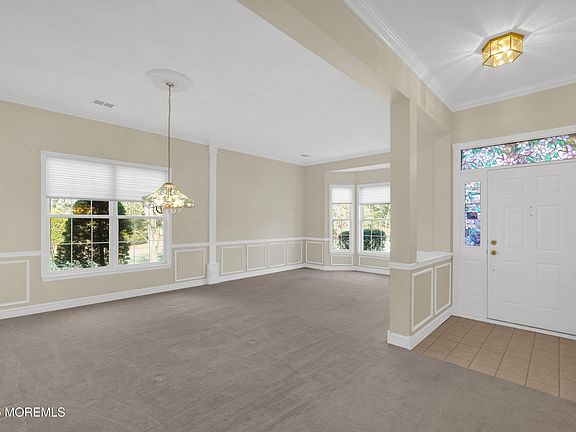 4th image of 1 Morningside Court