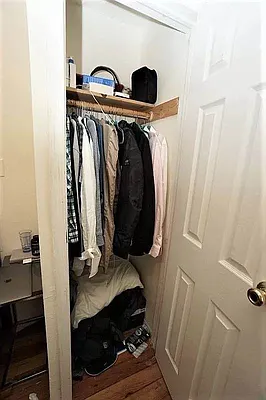 Rented by Universal Realty Group | media 23