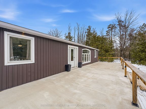 4th image of 5078 Oak Hills Rd