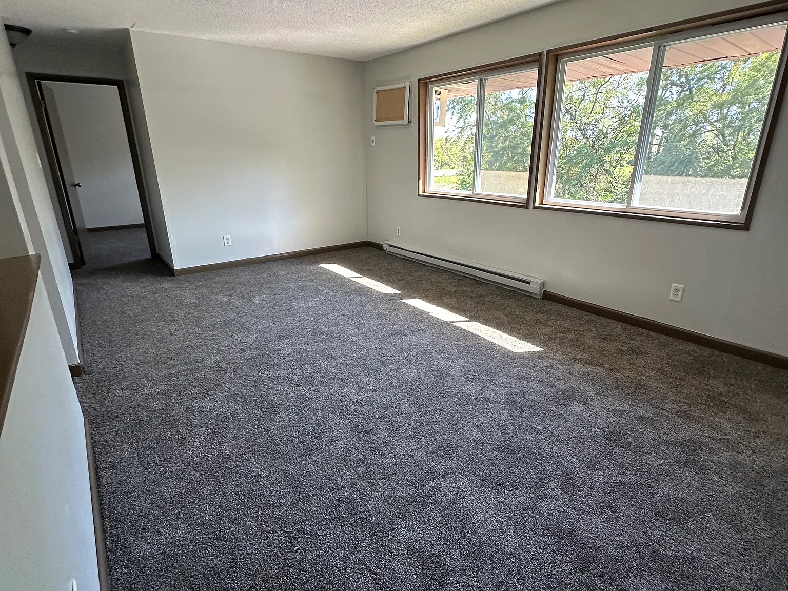 1 bed, 800 sqft, $675 — Photo 1