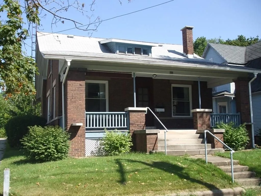 306 S Allin St photo 1