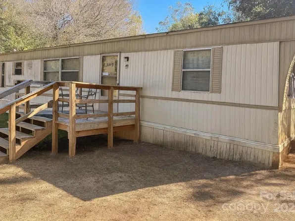 5909 Crawford Rd, Gastonia, NC 28052