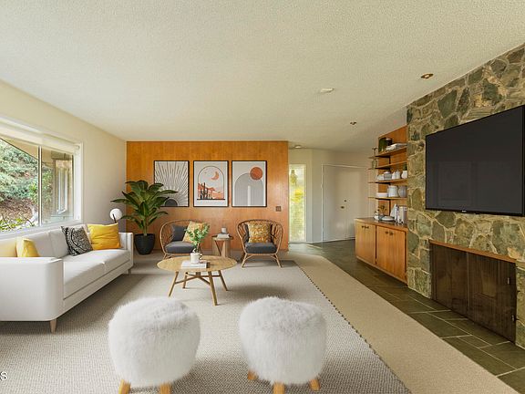 3rd image of 1247 Flintridge Ave