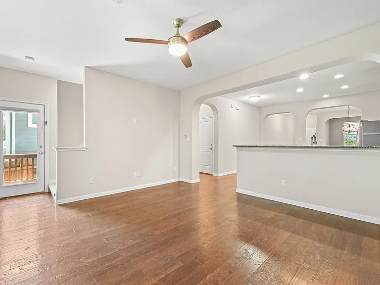 1308 Central Park Ct — Photo 14