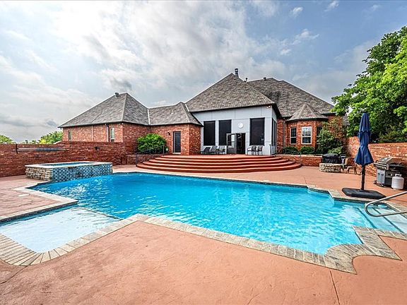 3rd image of 1821 Quail Creek Dr