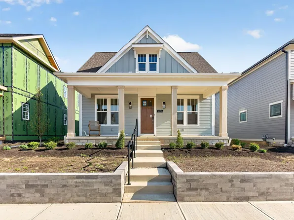 5123 W Maple Dr, Lewis Center, OH 43035