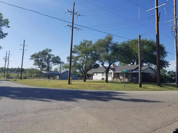 1553 P Rd, Eureka, KS 67045